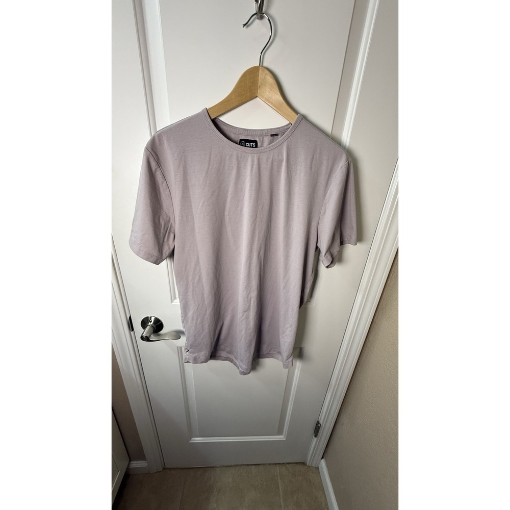CUTS Curve Hem T Shirt XL Mens Lavender Crew Neck Premium Short Sleeve Tee